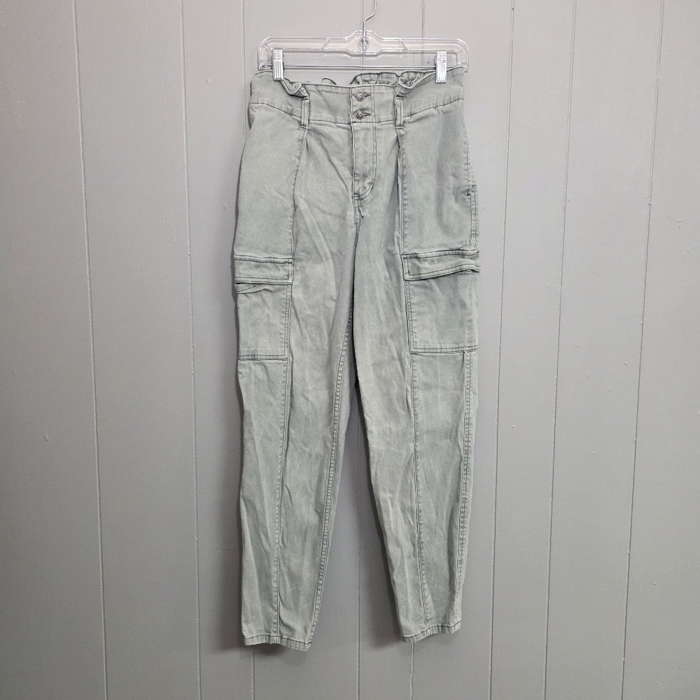 Hollister Ultra High-Rise Mom Cargo Style Pants Size M
